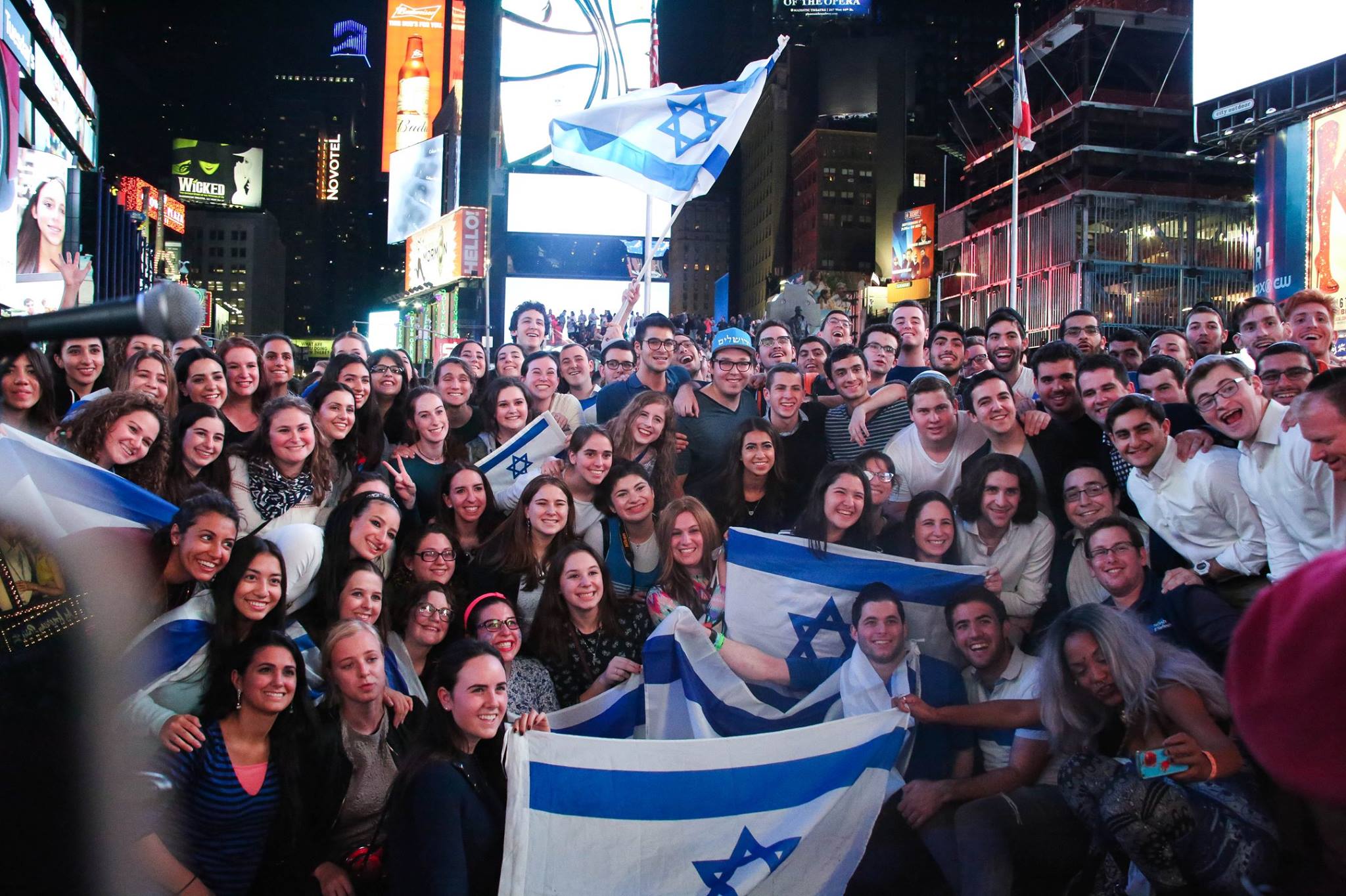 Israel Kumzitz at Times Square - United in Song and Dance Israel Kumzitz at Times Square - United in Song and Dance