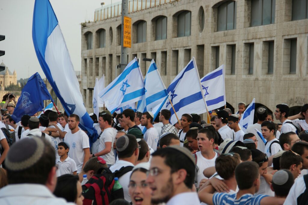 YU Hosts Coed Shabbaton on Beren in Honor of Yom Haatzmaut