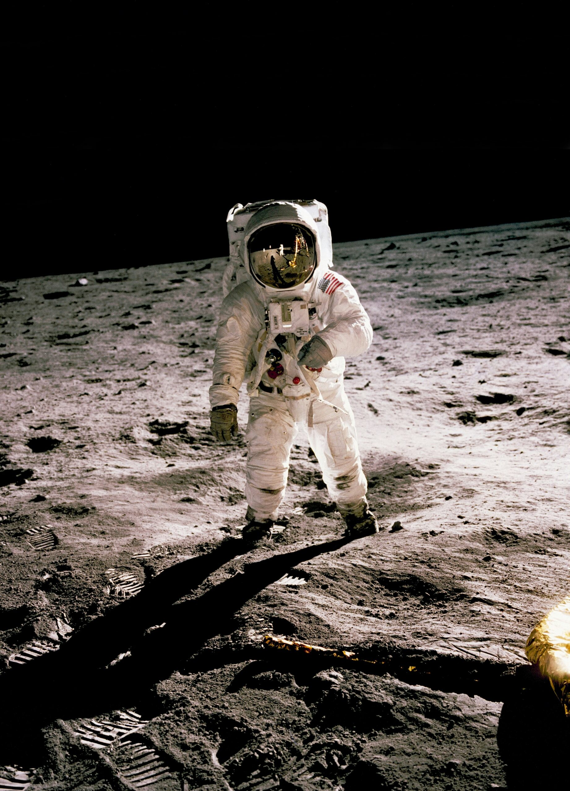 Rethinking Sci-Fi: A Review of Andy Weir’s “Project Hail Mary”